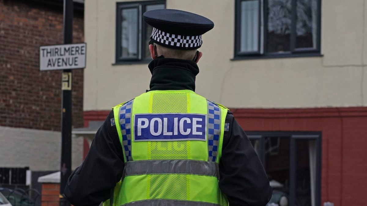 Manchesterem otřásl případ ubodání 16letého chlapce. Policie zatkla pět teenagerů